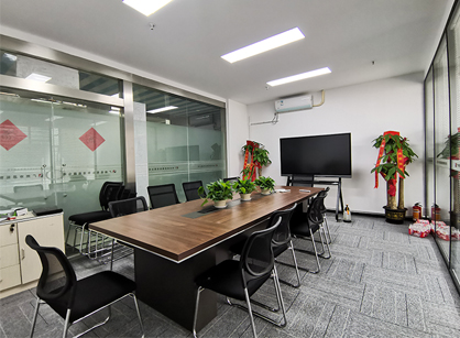 广州办公室装修中，，，，，，天花吊顶造型怎样突出游戏公司的特色